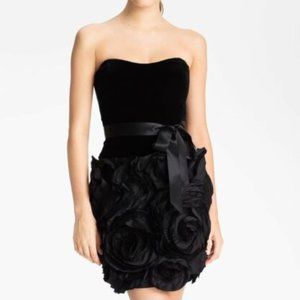 Adrianna Papell black cocktail dress size 4 brand new